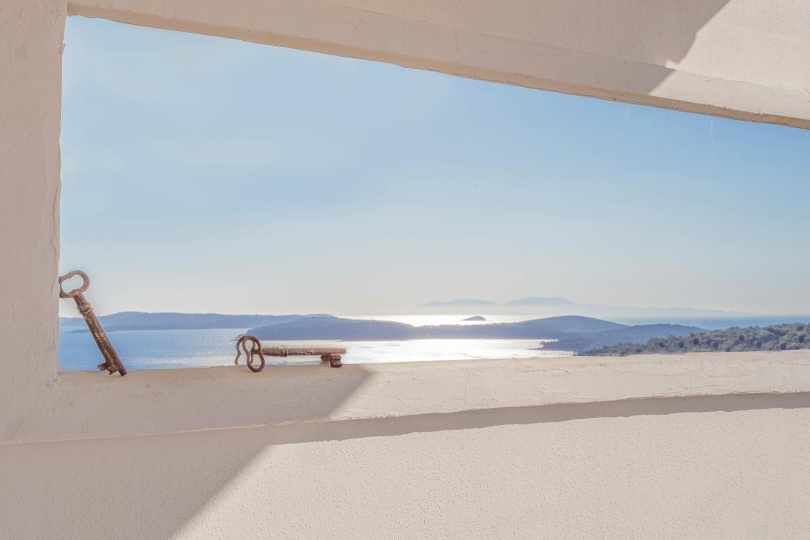 Peaceful Apartment With Beautiful View Хвар Екстер'єр фото