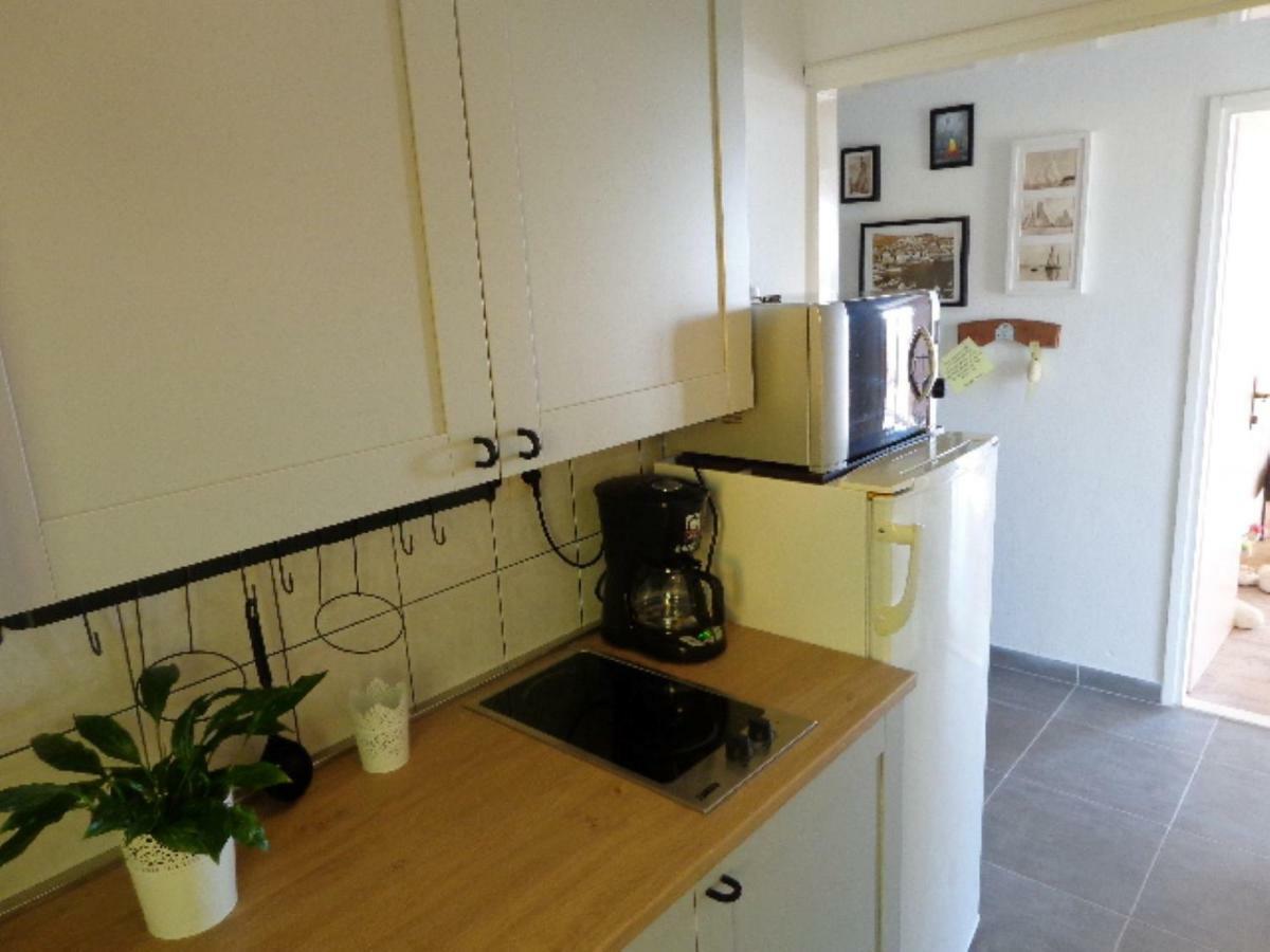Peaceful Apartment With Beautiful View Хвар Екстер'єр фото